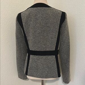Kasper Black / Gray Jacket with flattering lines Size 6